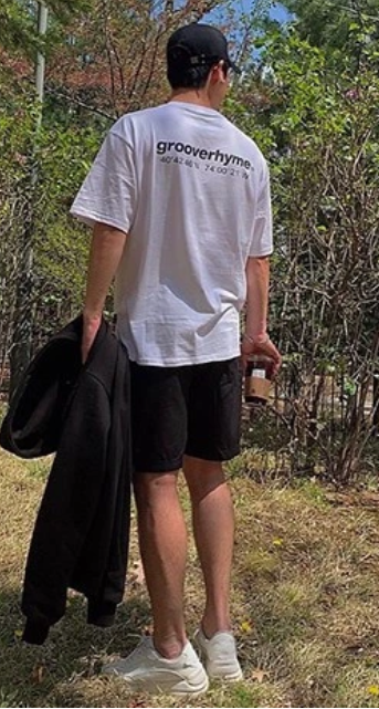 (現貨) GROOVERHYME TEE