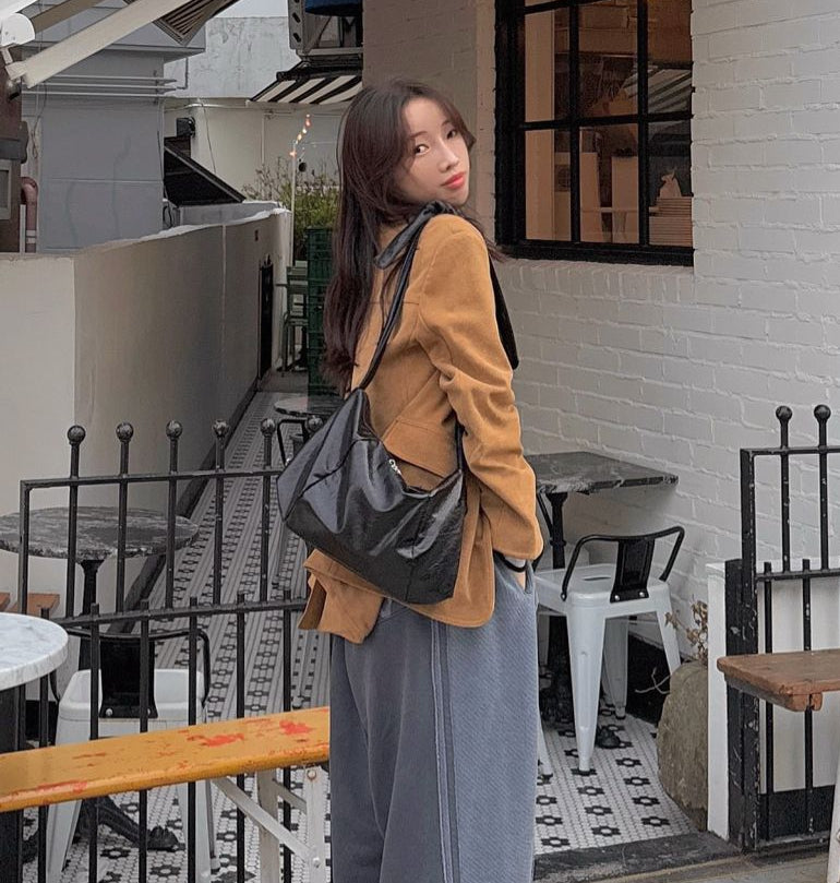 NICK NICOLE SQUARE SHOULDER BAG