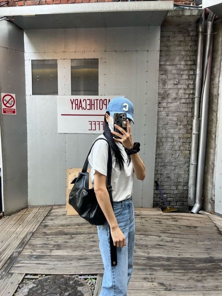 NICK NICOLE HOBO BAG